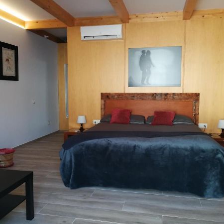 Hotel Rural Cal Ruget Vilobi Del Penedes Ngoại thất bức ảnh