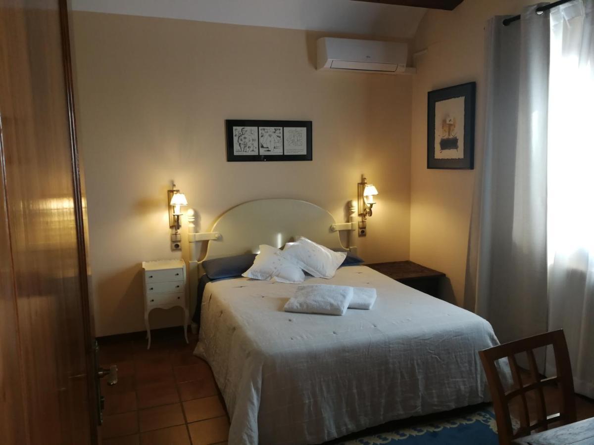 Hotel Rural Cal Ruget Vilobi Del Penedes Ngoại thất bức ảnh