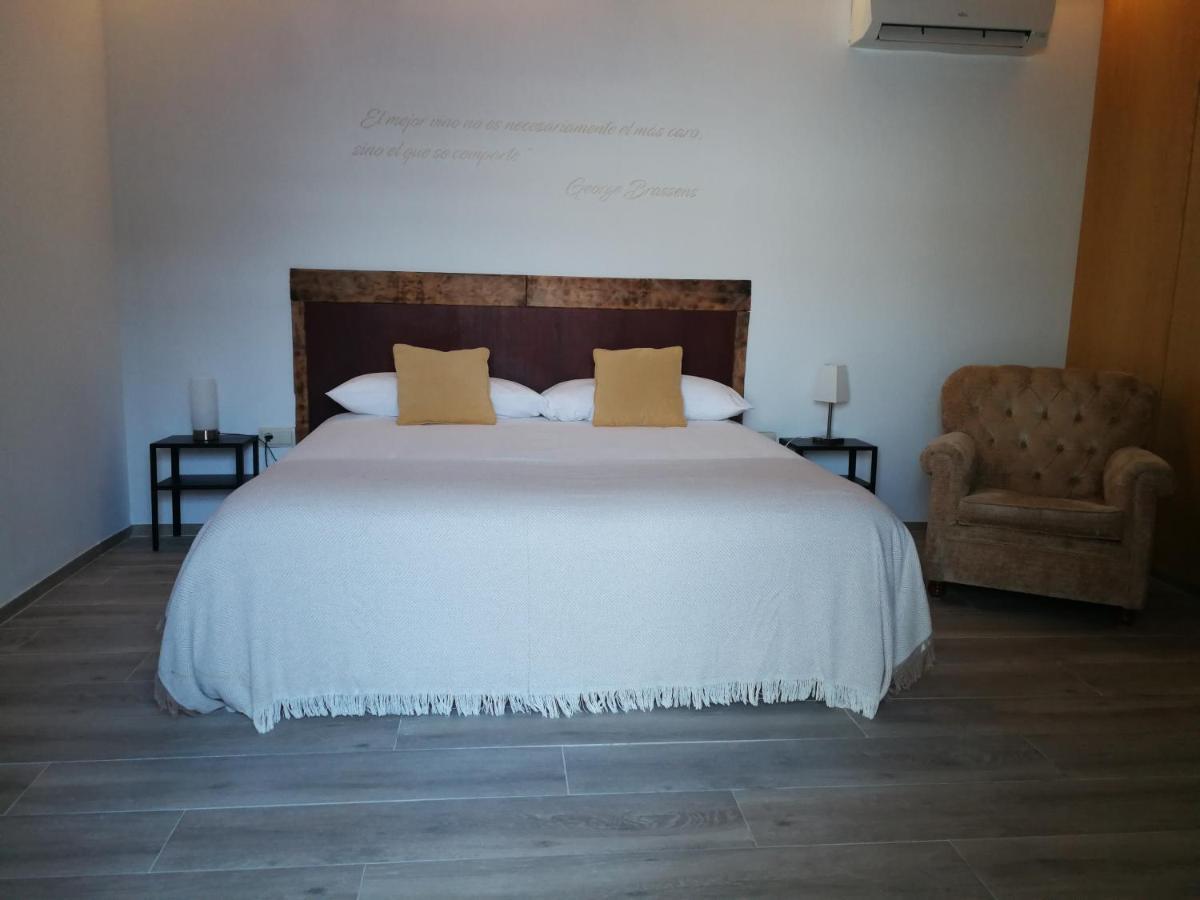 Hotel Rural Cal Ruget Vilobi Del Penedes Ngoại thất bức ảnh