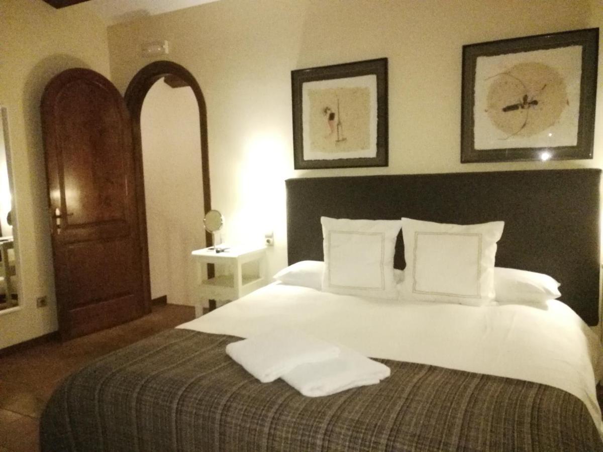 Hotel Rural Cal Ruget Vilobi Del Penedes Ngoại thất bức ảnh