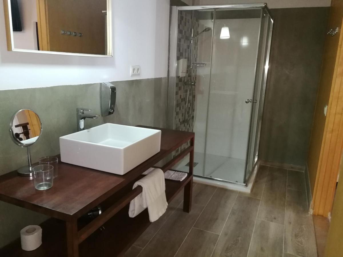 Hotel Rural Cal Ruget Vilobi Del Penedes Ngoại thất bức ảnh