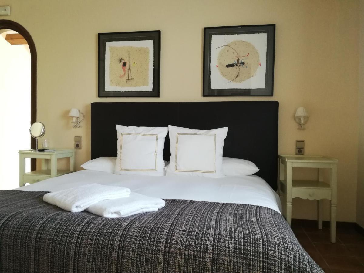 Hotel Rural Cal Ruget Vilobi Del Penedes Ngoại thất bức ảnh