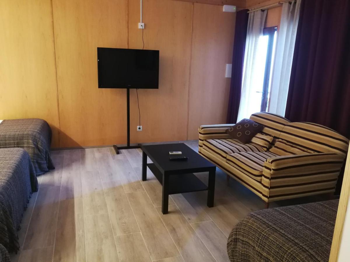 Hotel Rural Cal Ruget Vilobi Del Penedes Ngoại thất bức ảnh